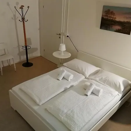 Apartman And Claudia Augusta