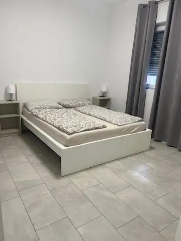 And Claudia Augusta Апартаменты