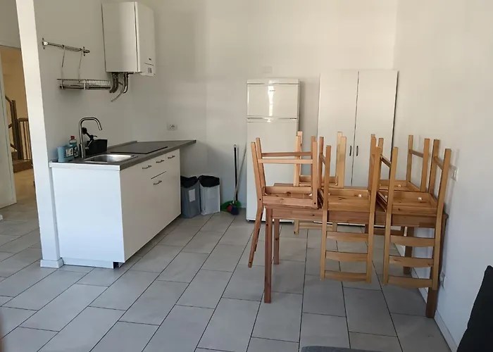 Διαμέρισμα And Claudia Augusta